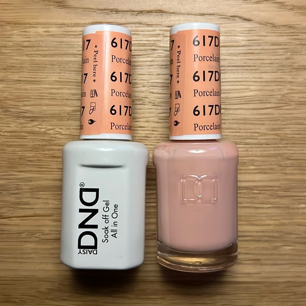 💅🏻DND polish - porcelain 💅🏻